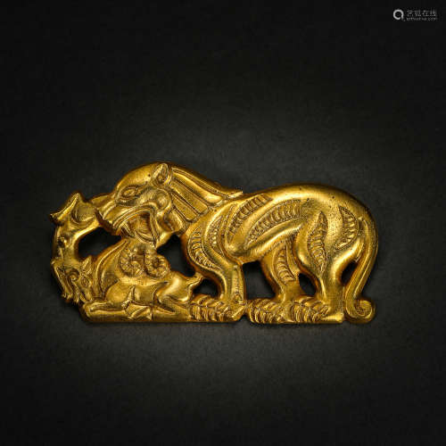 HAN DYNASTY, CHINESE PURE GOLD BEAST
