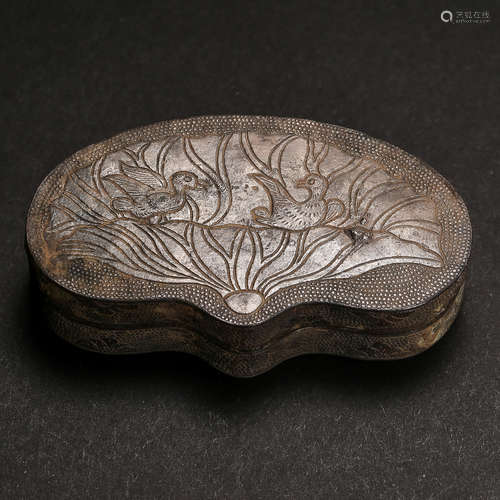 TANG DYNASTY, CHINESE STERLING SILVER MANDARIN DUCK POWDER BOX