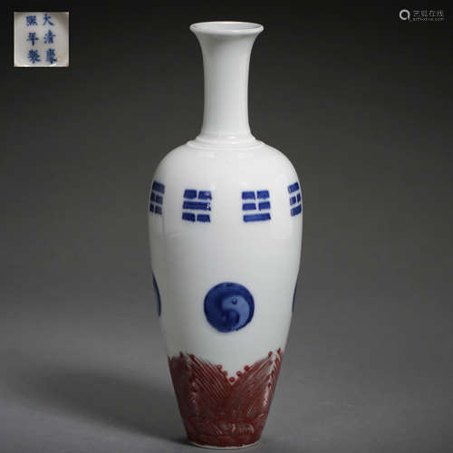 QING DYNASTY, CHINESE BLUE AND WHITE UNDERGLAZE RED BOTTLE