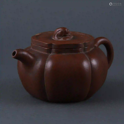 Wu Hanwen style purple clay teapot with beast button