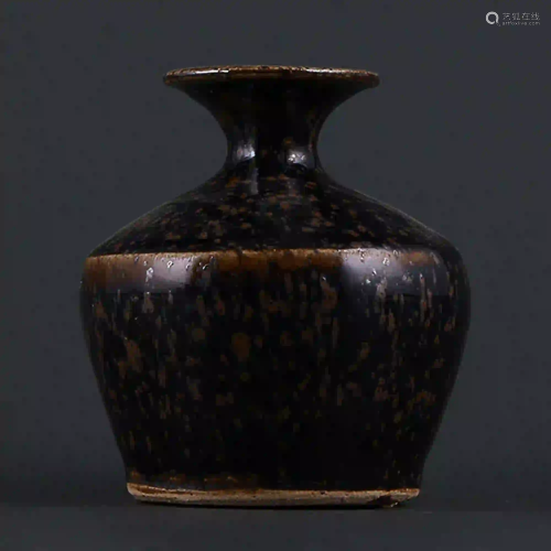 Jin Dynasty style black-glazed iron rusty small plum
