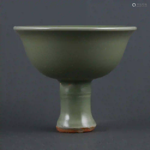 Yuan Dynasty Longquan Kiln Celadon Cup