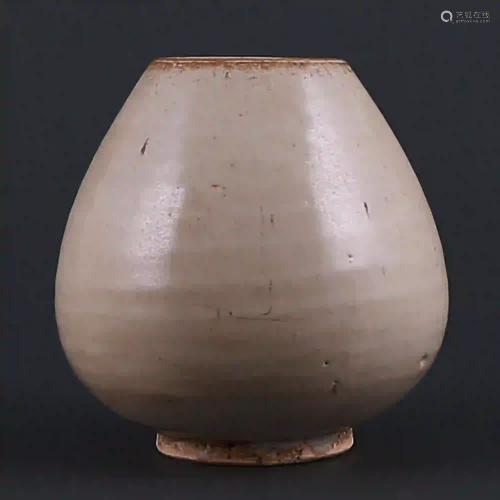 Jin Dynasty style Jun Kiln Celadon Jar with Chicken