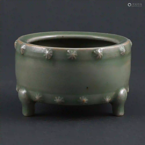 Song Dynasty style Longquan Kiln Celadon Drum Nail