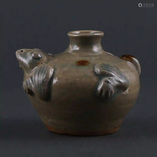 Eastern Jin Dynasty style Celadon Frog-shaped Water Pot