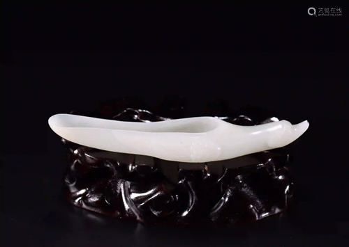 HETIAN JADE TEASPOON