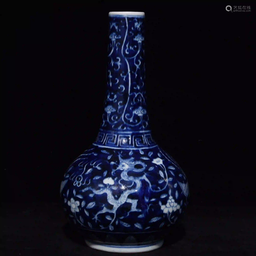 BW DRAGON PHENIX PATTERN VASE