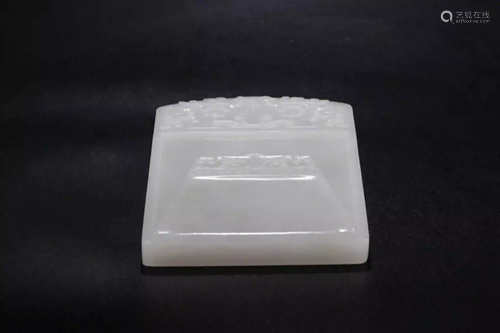 HETIAN WHITE JADE BEAST FACE PATTERN INK SLAB