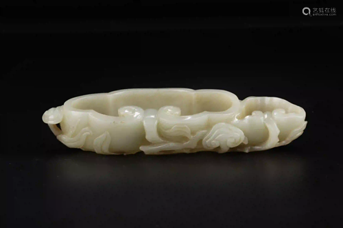 HETIAN WHITE JADE LIN'ZHI'RU'YI BRUSH WASHER