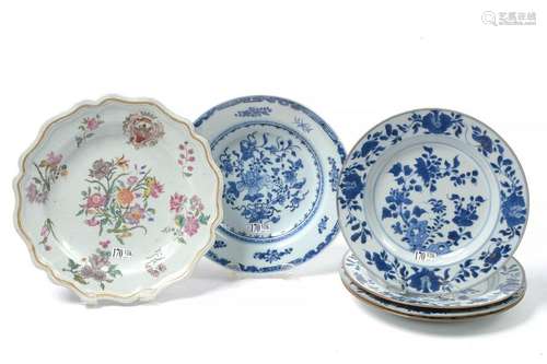 Lot de six assiettes en porcelaine de Chine compre…