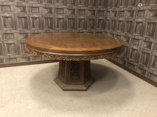 A 20TH CENTURY CHINESE CIRCULAR TABLE AND EIGHT CHAIRS