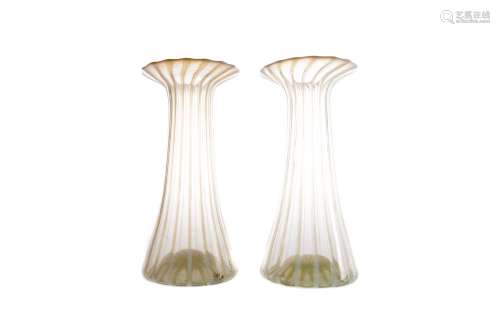 A PAIR OF EARLY 20TH CENTURY OPALESCENT GLASS VASES