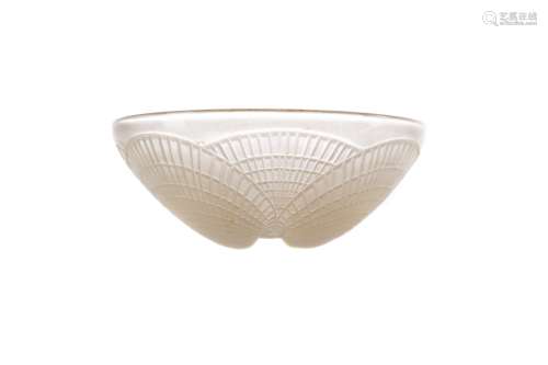 A LALIQUE 'COQUILLES' PATTERN OPALESCENT GLASS BOWL