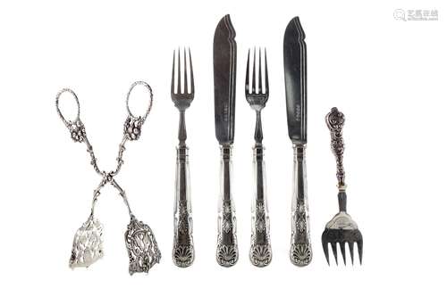 A COLLECTION OF SILVER AND PLATED FLATWARE