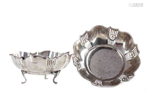 A PAIR OF EARLY 20TH CENTURY SILVER BON BON DISHES