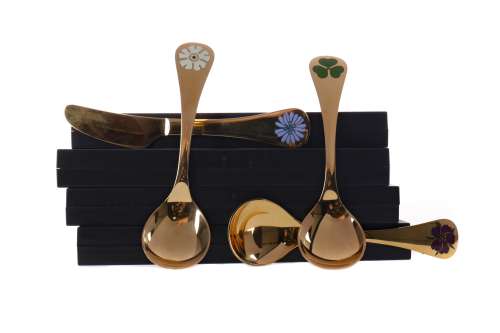 A LOT OF THREE GEORG JENSEN SILVER GILT CHRISTMAS SPOONS AND A KNIFE
