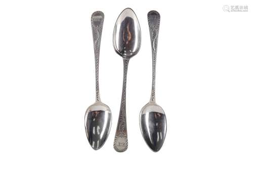 A SET OF SIX VICTORIAN SILVER EGG SPOONS AND SIX SILVER TEASPOONS