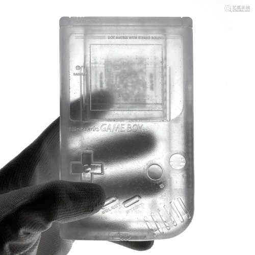 Daniel Arsham 2020年 Crystal Relic 002: Gameboy游戏机及游戏机卡 树脂