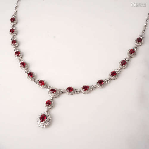 天然红宝石配钻石项链（红宝石共重约8.38克拉）