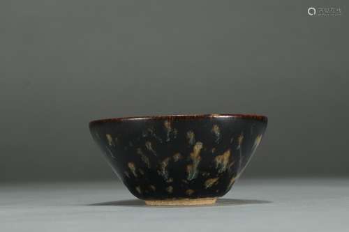 A Porcelain Jizhou Kiln Floral Bowl