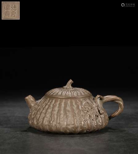 A Zisha Teapot, Ji Xiang Mark