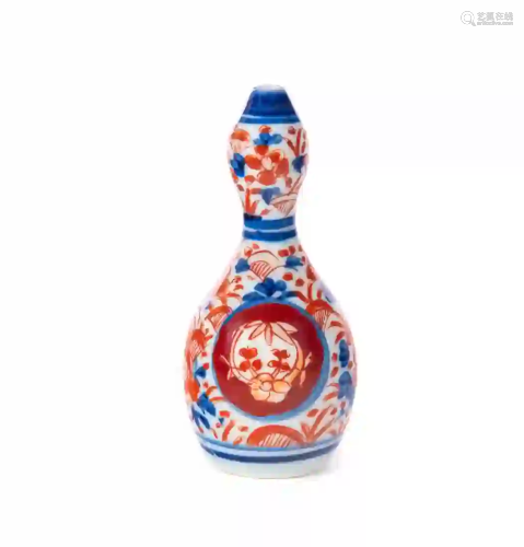 Chinese Imari Cabinet Vase