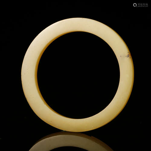 Chinese Yellow Jade Bangle