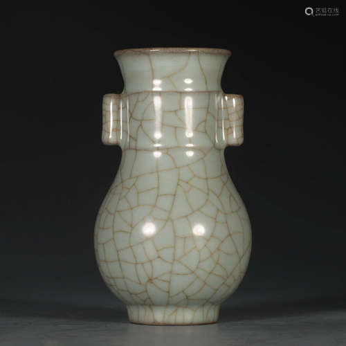 Chinese Guan Type Porcelain Vase