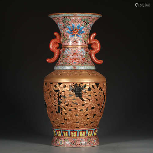 Chinese Famille Rose Porcelain Vase