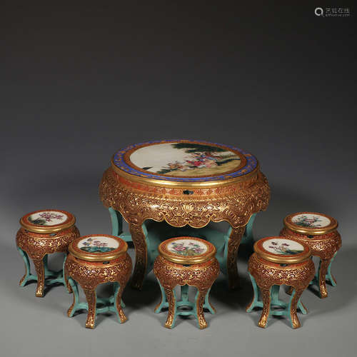 Chinese Enamel On Porcelain Miniature Table And St