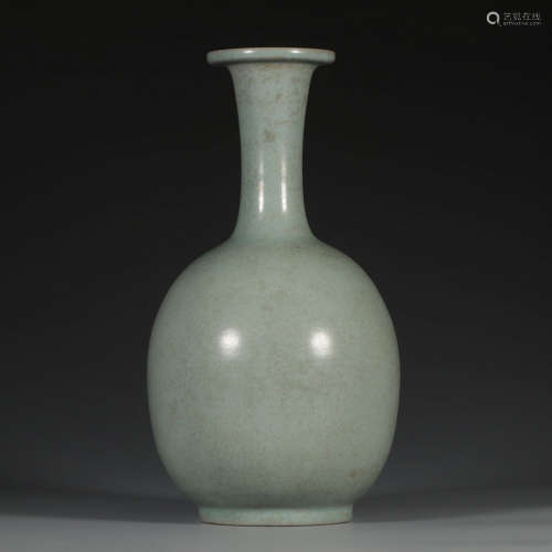 Chinese Ru Yao Style Porcelain Vase