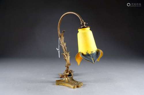 Lampe De Table Art Nouveau.