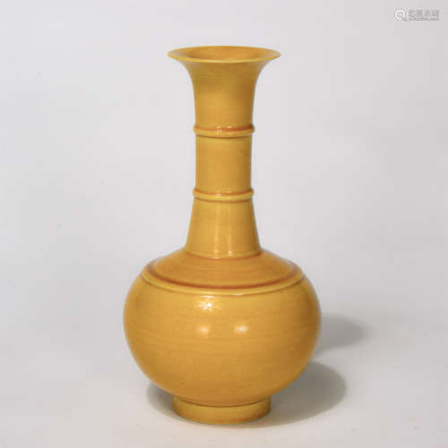 Chinese Yellow Glaze Bamboo Joint Porcelain Vase