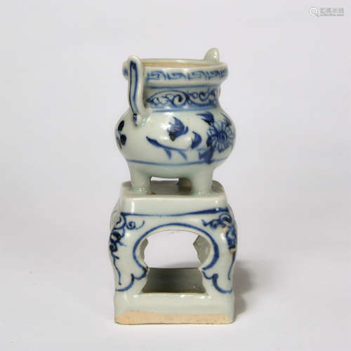 Chinese Blue And White Flower Pattern Porcelain Censer With High Pedestal