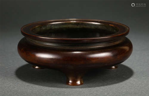 Chinese Bronze Tripod Round Censer