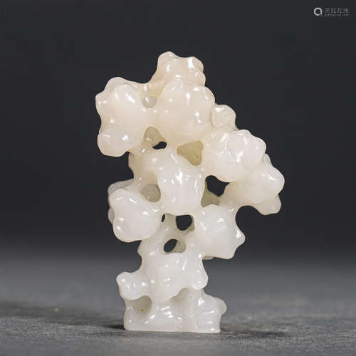 Chinese Hetian Jade Hollow Carving Ornament