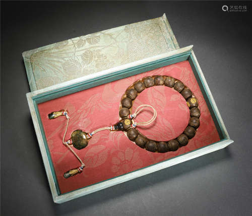 Chinese Agarwood Eighteen Beads Hand-Hold Rosary