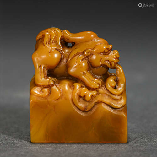 Chinese Yellow Soap Stone Carved Beast Handle Seal