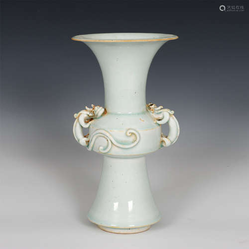 Chinese Hutian Ware Bluish White Glaze Gu With Double Chi-Dragon Handles