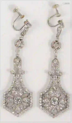 Platinum Diamond Earrings Edwardian period pendeloque