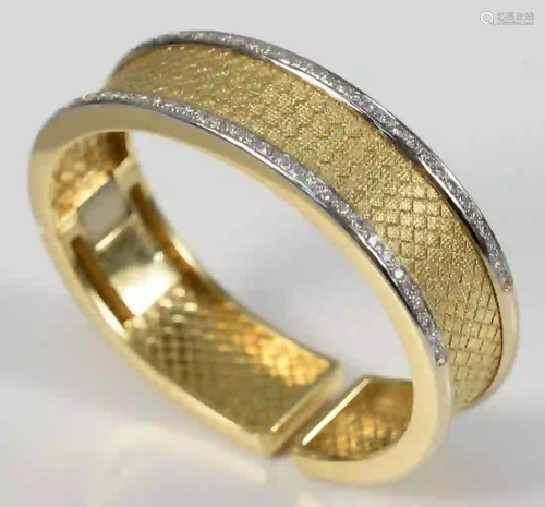 18 Karat Bangle Bracelet in Gold and White Gold woven