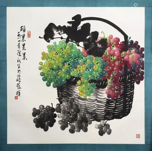 CHINESE SCROLL PAINTING OF GRAPE IN BASKET SIGNED BY SU