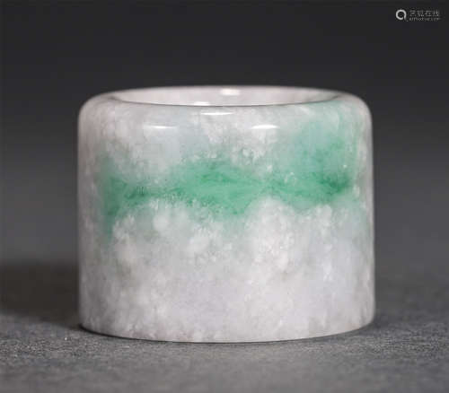 Chinese Jadeite Thumb Ring