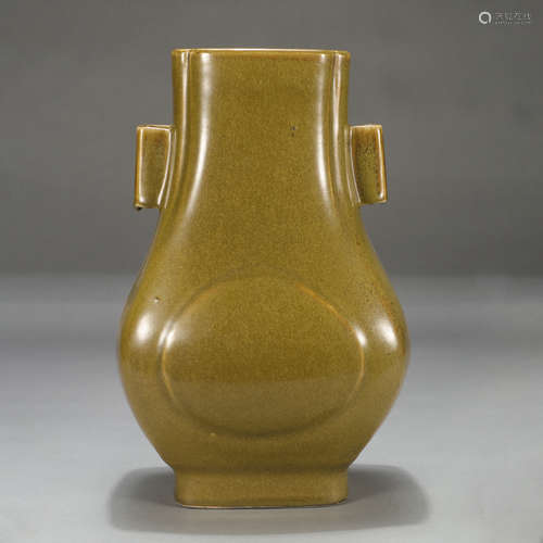 Chinese Tea-Dust Glaze Double Handle Porcelain Vase