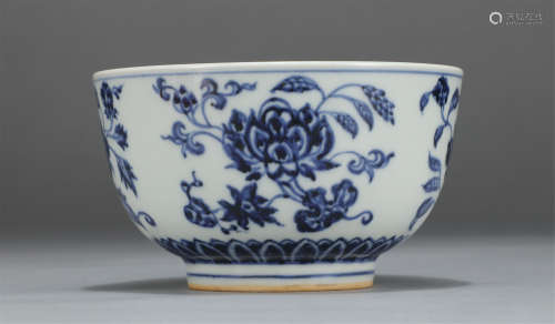 Chinese Blue White Flower Pattern Porcelain Bowl