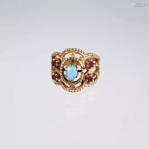 Antique 14K Gold & Opal Ring