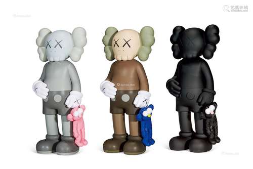 KAWS（b.1974） 2020年作 SHARE 彩绘搪胶