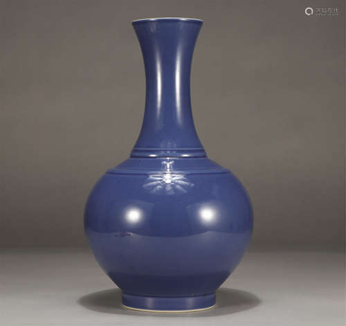 Chinese Sky-Blue Glaze Long Neck Porcelain Vase