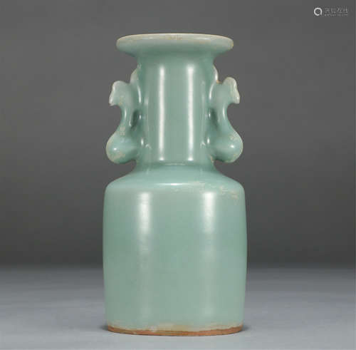 Chinese Longquan Ware Pea Green Glaze Double Handle Vase