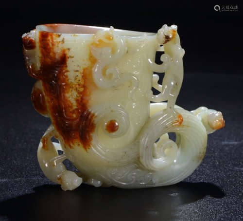 ANTIQUE JADE CUP CARVED WITH BEAST